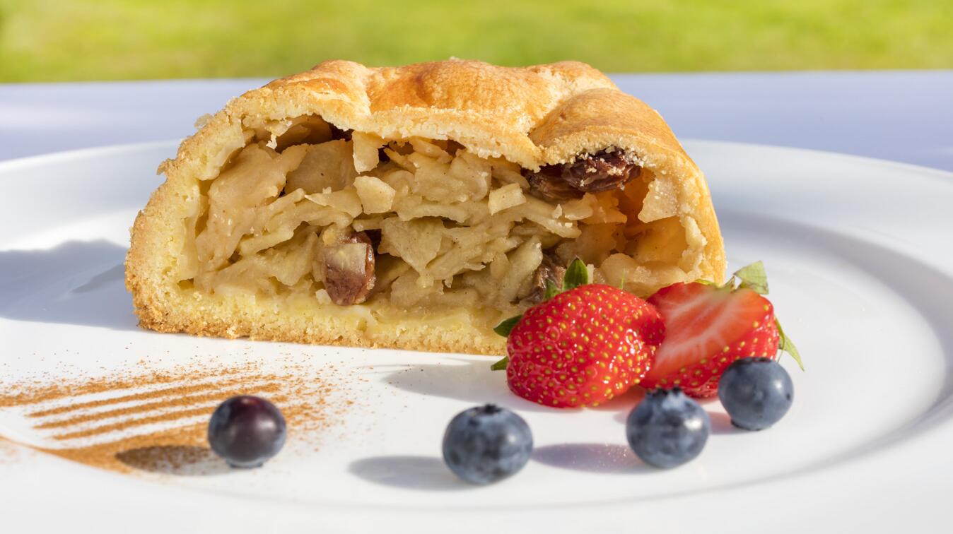 Summer recipes from the Laces-Val Martello: enjoyment for hot days! - Shortcrust apple strudel - Sho