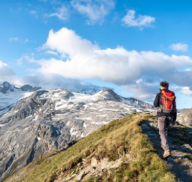 Wandern-Gipfel-Person