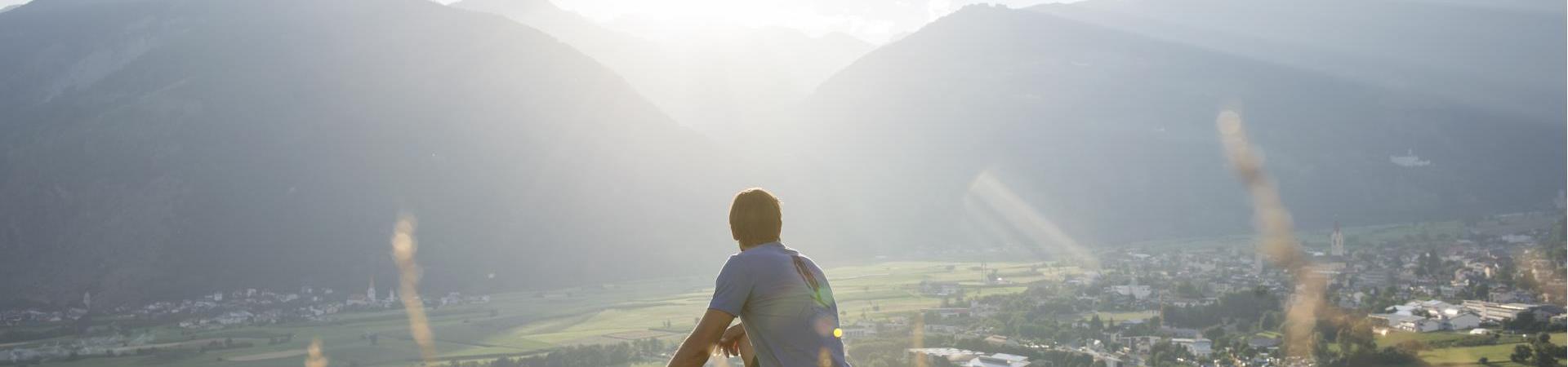 landschaft-blick-über-tal-vinschgau-af