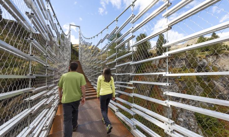 wandern-schluchtenweg-hängebrücke-vinschgau-fb