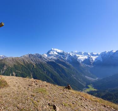 wandern-gipfelkreuz-vinschgau-fb