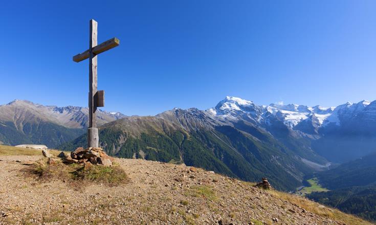wandern-gipfelkreuz-vinschgau-fb