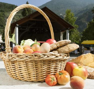 märkte-bauernmarkt-schlanders-lokale-produkte-vinschgau-fb