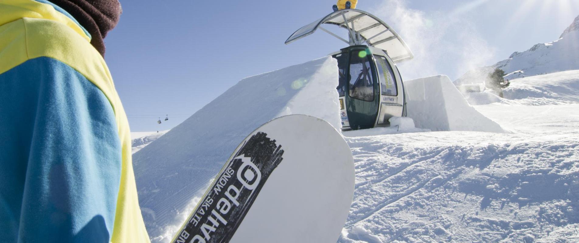 skifahren-snowpark-schoeneben-snowboard-vinschgau-af