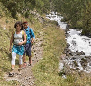wandern-bach-vinschgau-fb[2]
