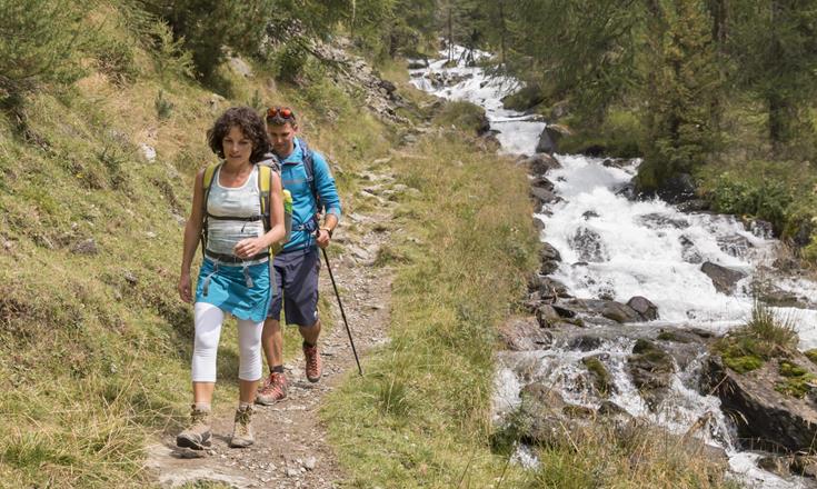 wandern-bach-vinschgau-fb[2]