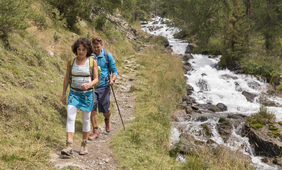 wandern-bach-vinschgau-fb[2]