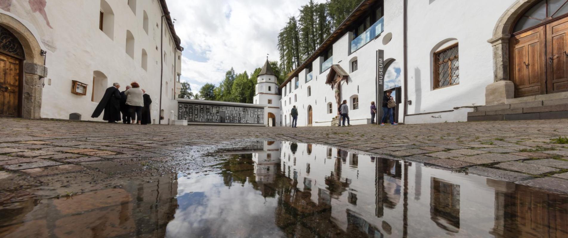 sehenswürdigkeiten-kloster-marienberg-museum-vinschgau-fb