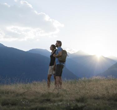 landschaft-sonnenuntergang-paar-vinschgau-af