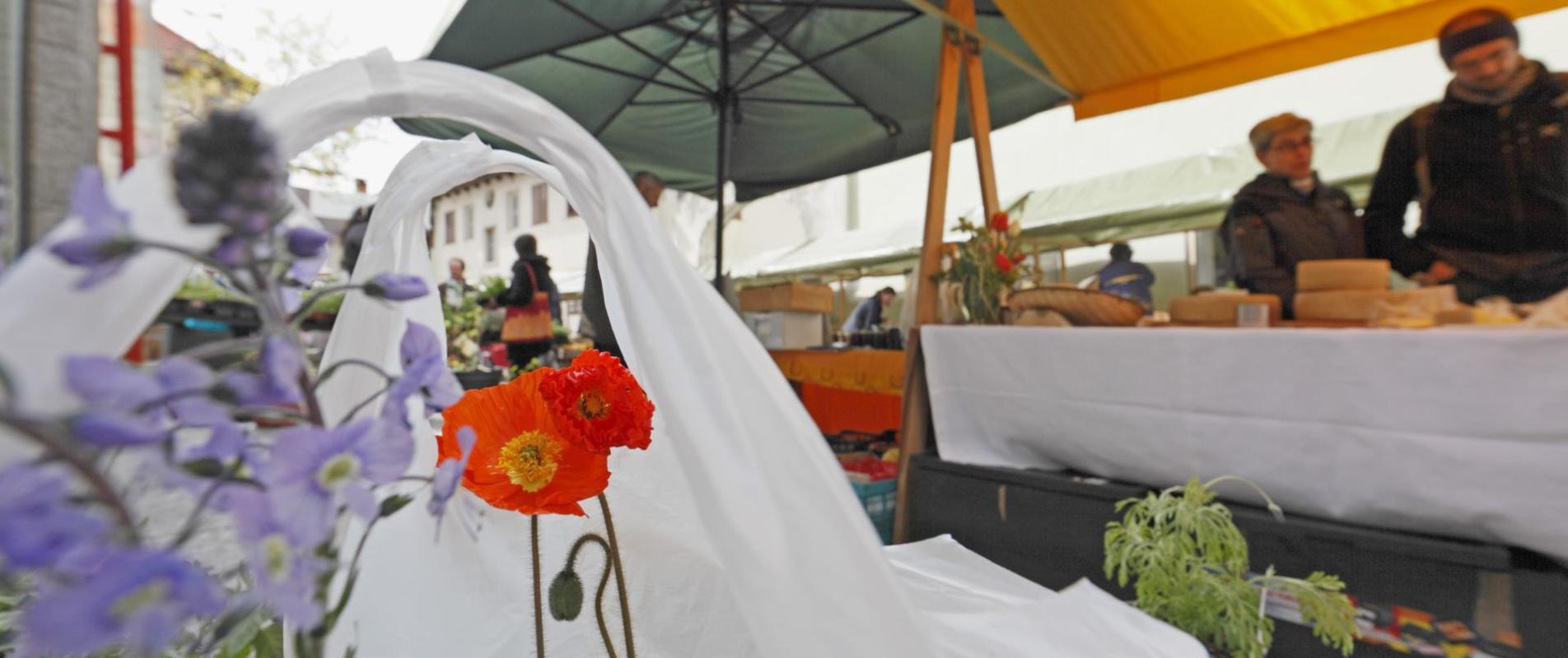 märkte-georgimarkt-blumen-vinschgau-fb