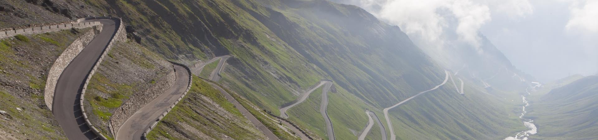 sehenswürdigkeiten-stilfserjochstraße-nebel-vinschgau-fb