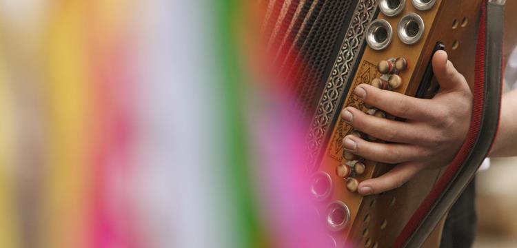 brauchtum-maschger-zieharmonika-vinschgau-fb