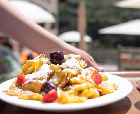 Schutzhütte-Kaiserschmarrn-Typisch-hr