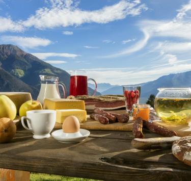 produkte-bauerntisch-berggipfel-vinschgau-fb