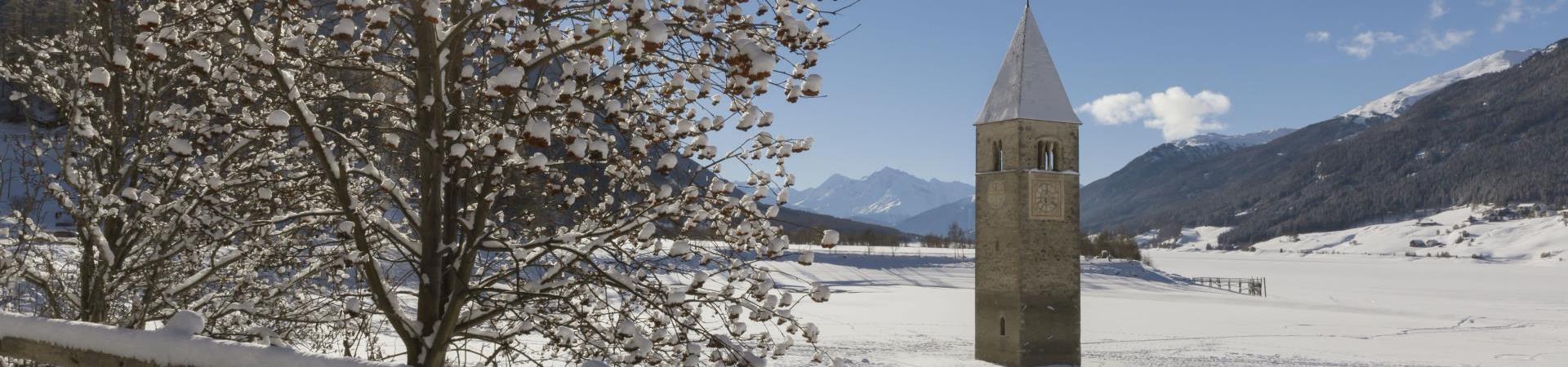 sehenswürdigkeiten-turm-im-see-reschenpass-fb