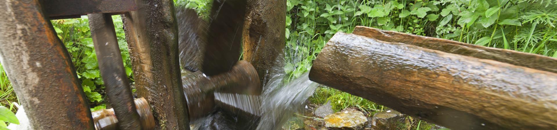 On a irrigation channel path