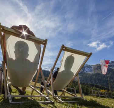 Sun-loungers at the Tarscheralm mountain pasture