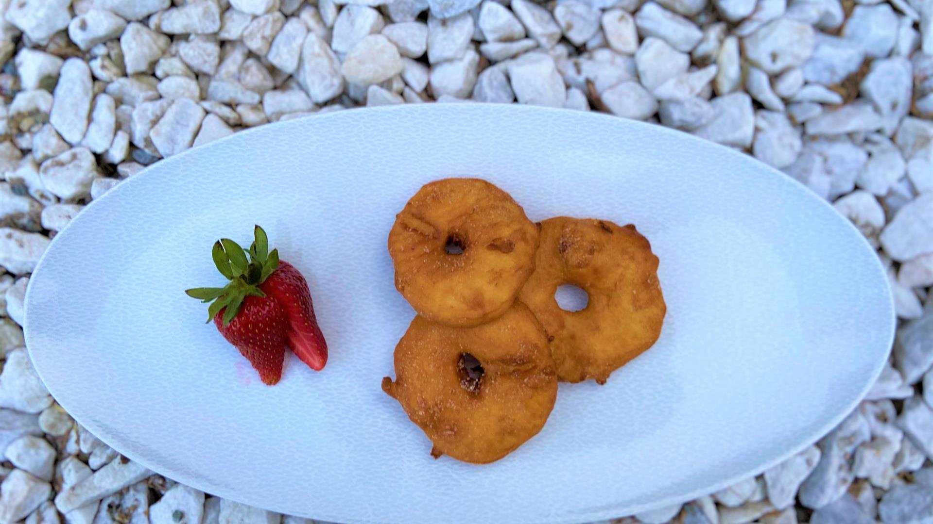 Traditional Recipes from Schnalstal - Apple fritters - Apple fritters