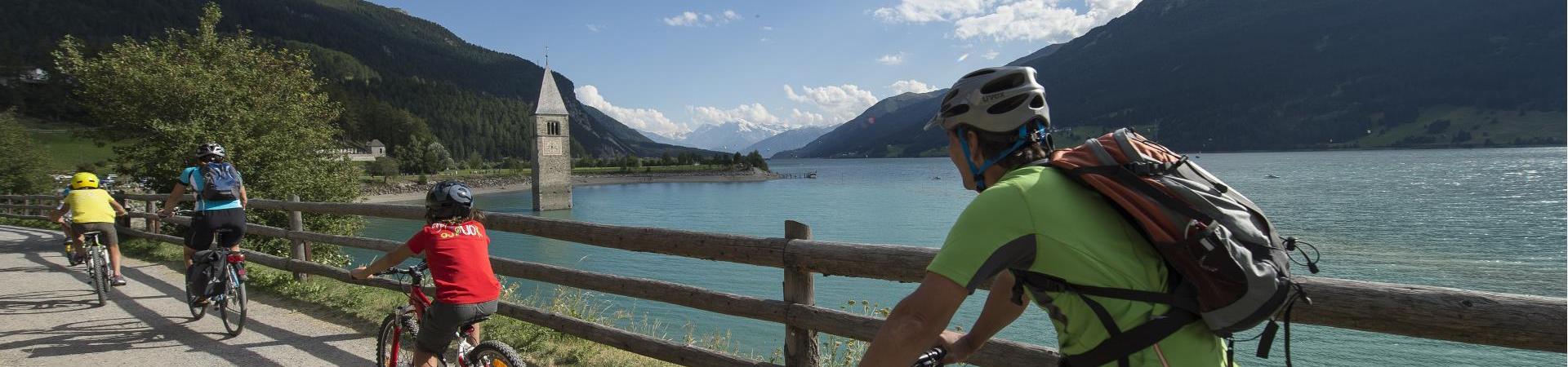 radfahren-turm-familie-vinschgau-tg